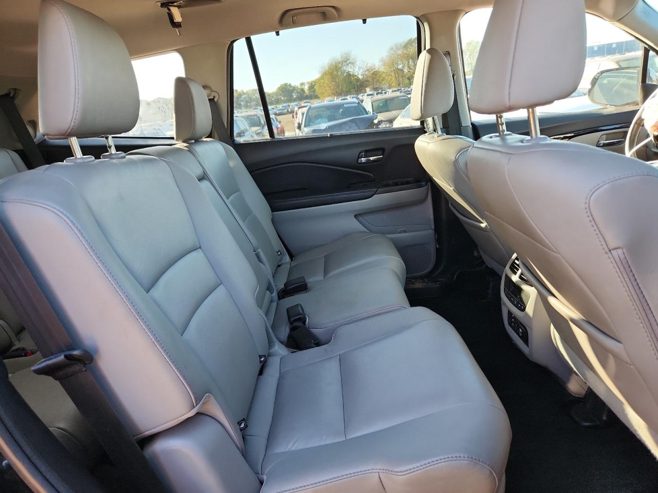 2017 Honda Pilot Touring VIN: 5FNYF6H94HB064806 Lot: 90377105