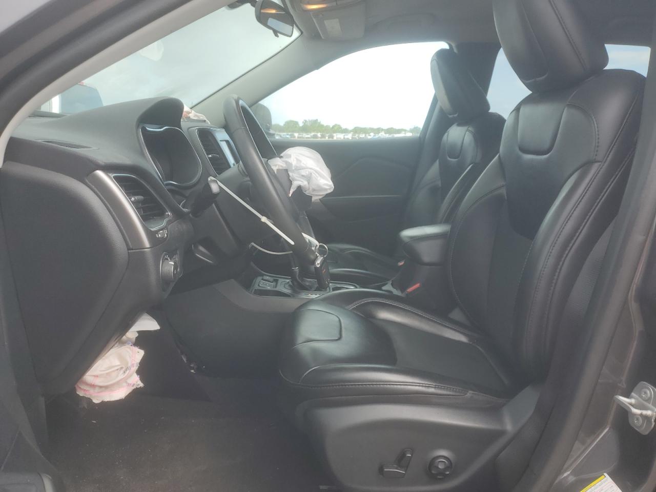 2020 Jeep Cherokee Latitude Plus VIN: 1C4PJLLB7LD653089 Lot: 81928485