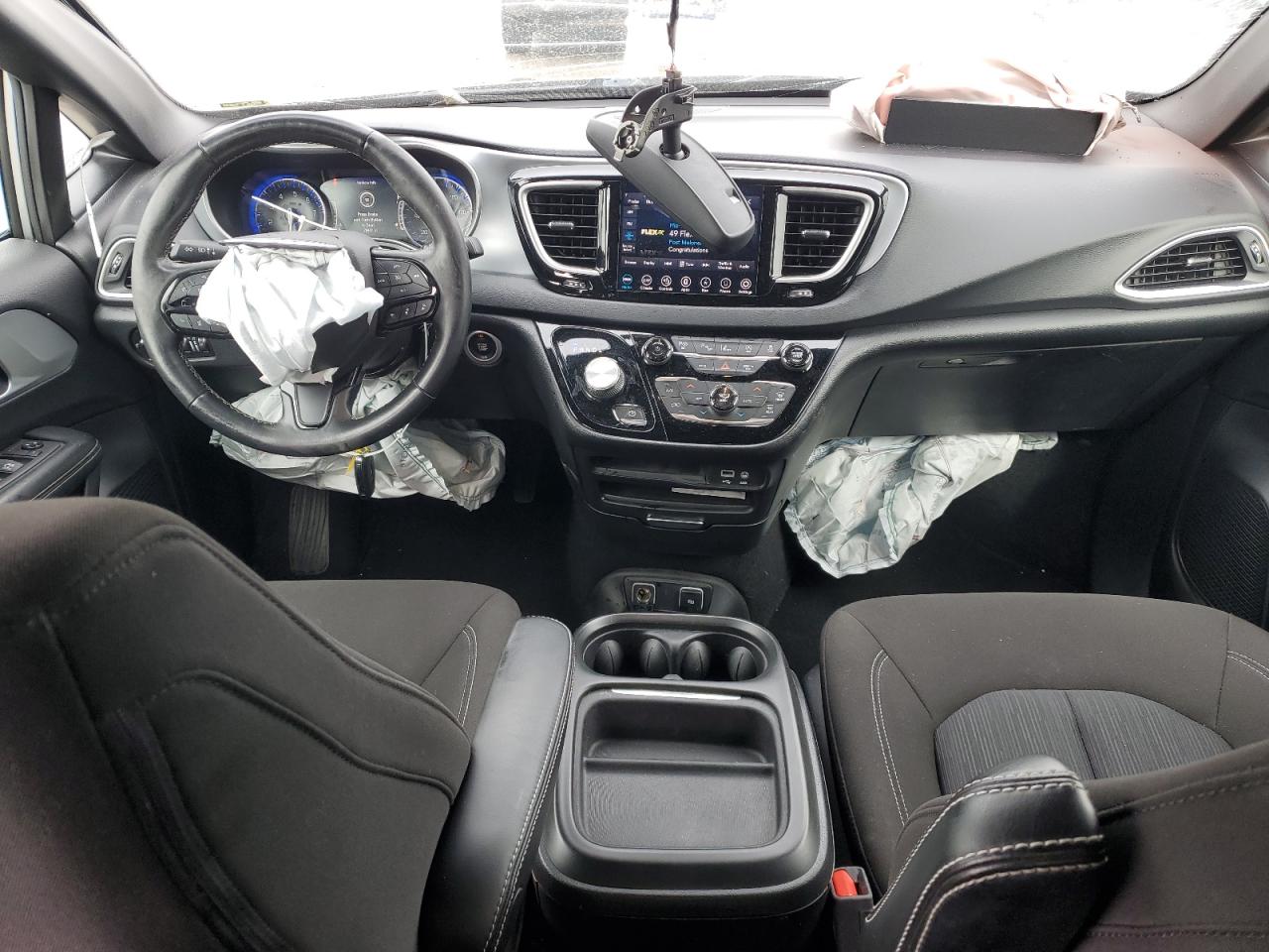 2020 Chrysler Pacifica Touring VIN: 2C4RC1FG8LR234356 Lot: 90541765