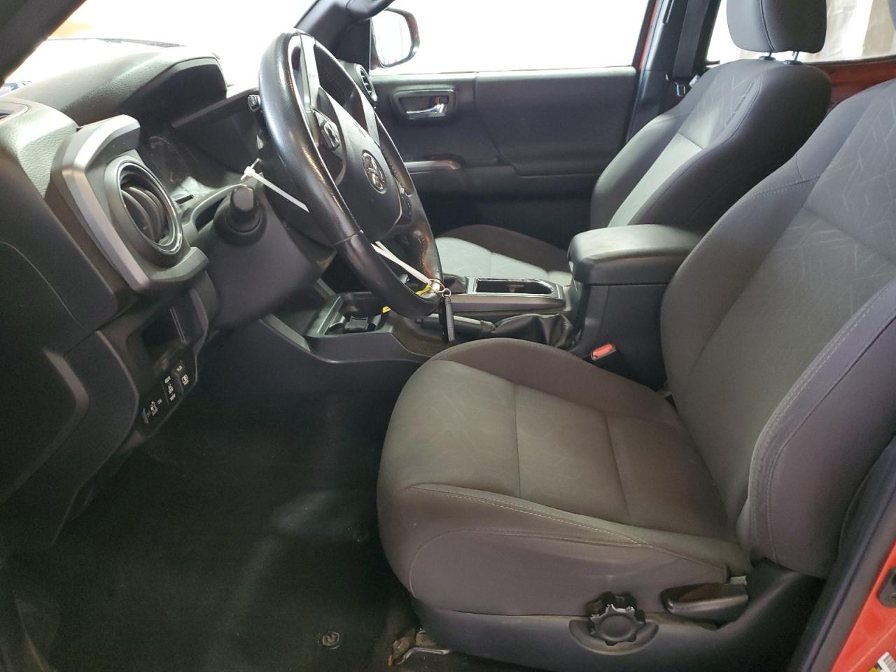 2017 Toyota Tacoma Double Cab VIN: 3TMCZ5AN5HM077160 Lot: 85851275