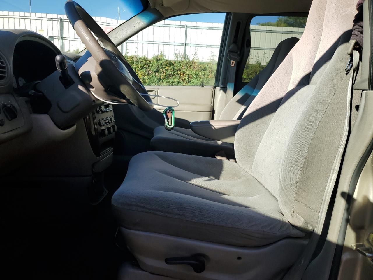 2003 Chrysler Town & Country Lx VIN: 2C4GP443X3R115043 Lot: 85832435