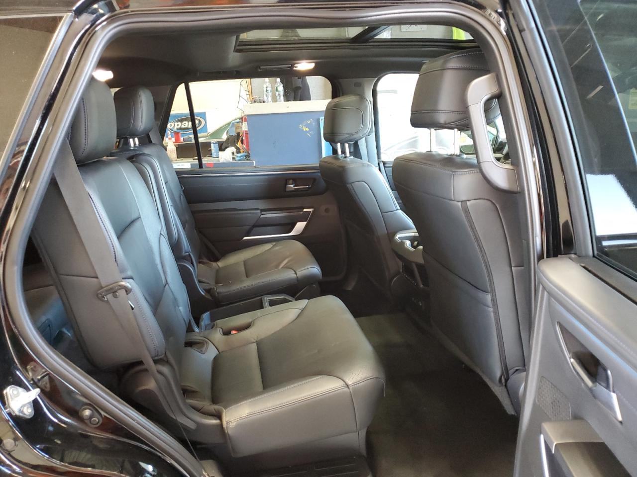 2024 Toyota Sequoia Sr5 VIN: 7SVAAABA9RX042500 Lot: 82006005