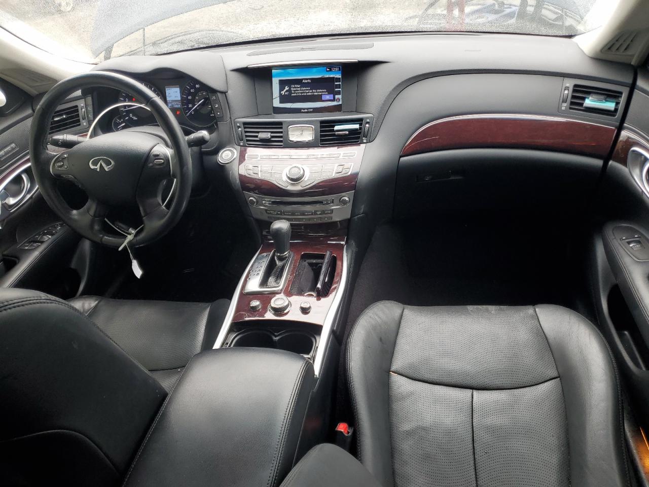 2019 Infiniti Q70L 3.7 Luxe VIN: JN1BY1PP9KM685740 Lot: 90330575