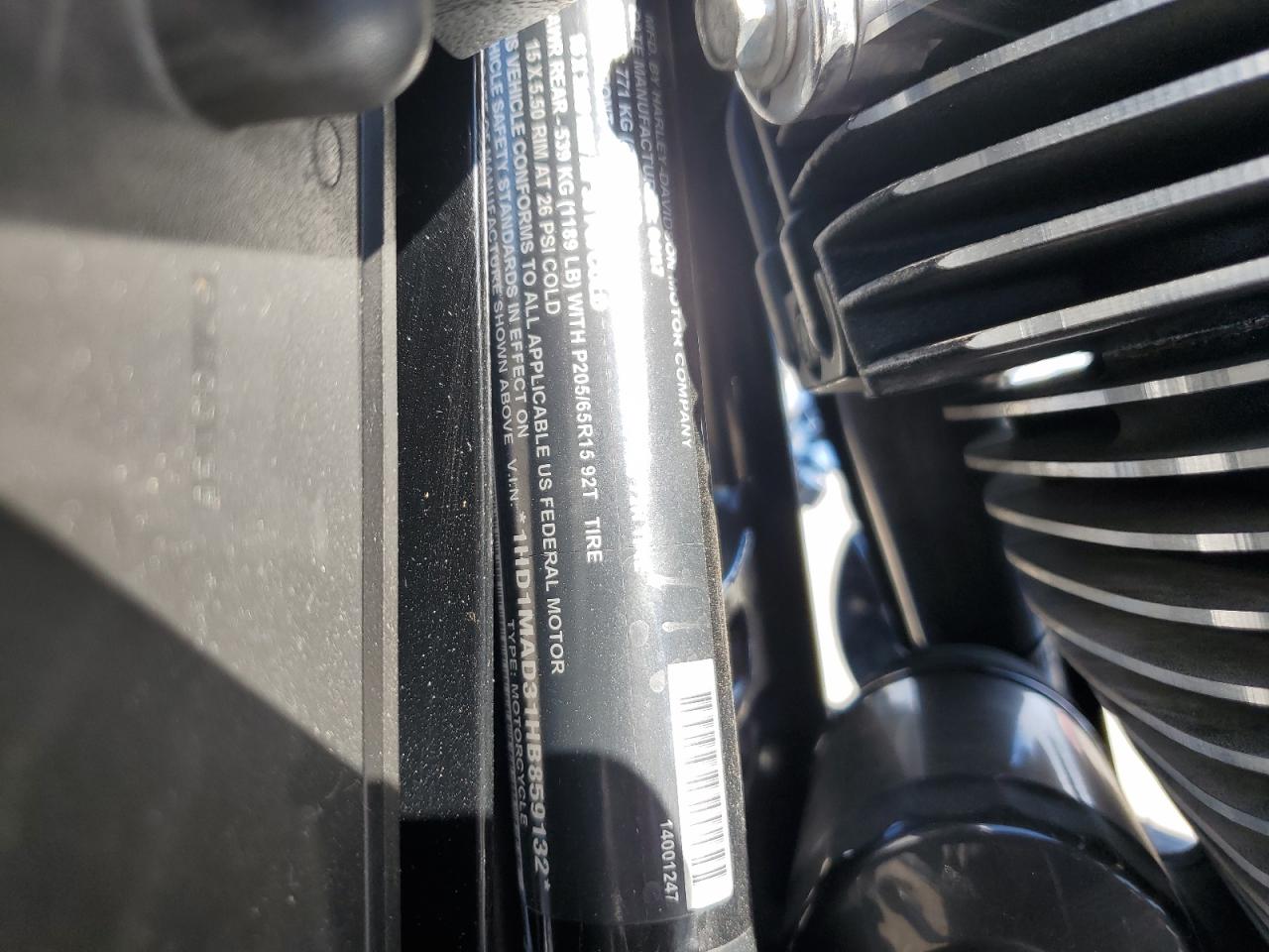 2017 Harley-Davidson Flhtcutg Tri Glide Ultra VIN: 1HD1MAD31HB859132 Lot: 86250375