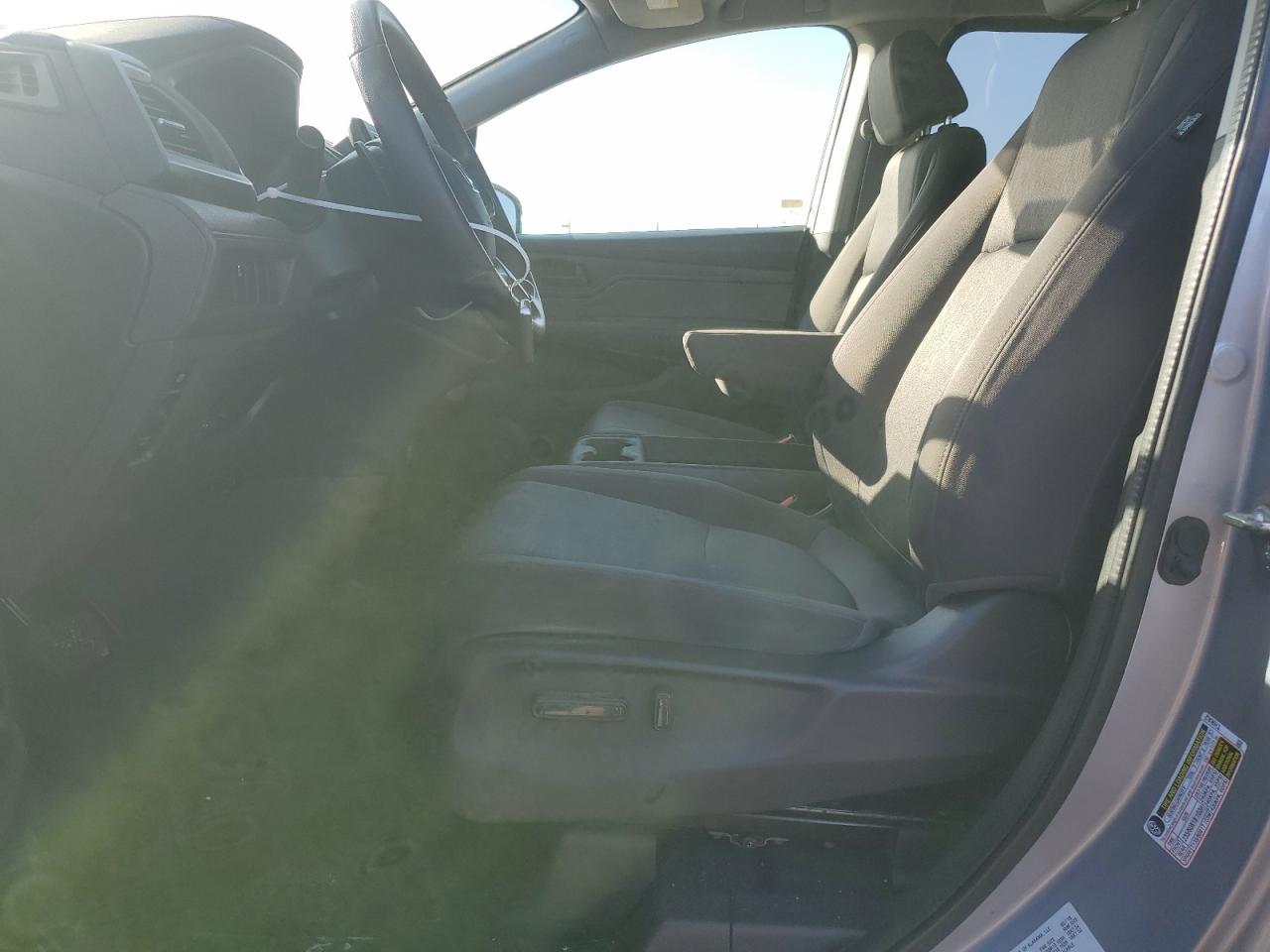2018 Honda Odyssey Lx VIN: 5FNRL6H22JB100093 Lot: 84522455