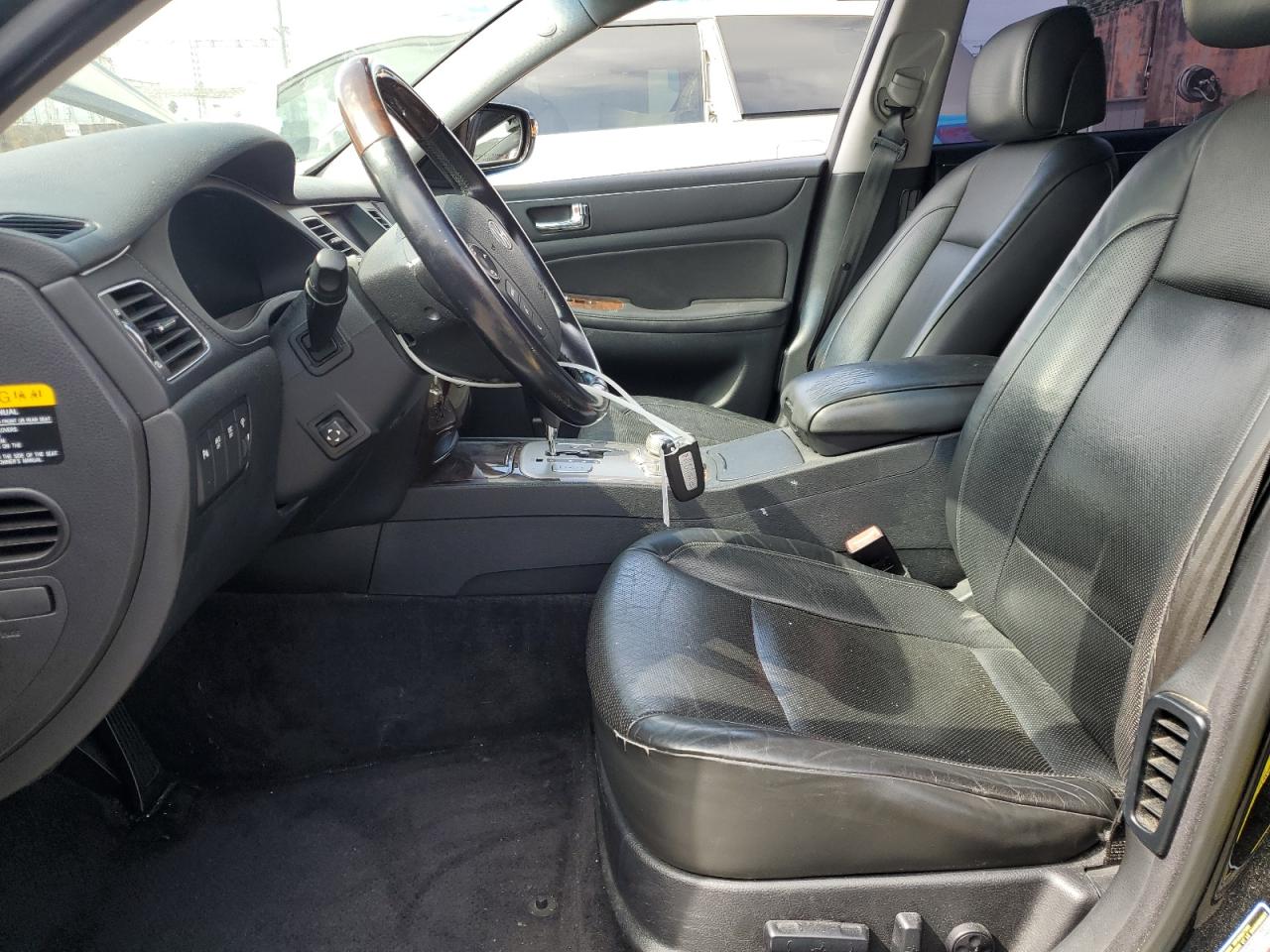 2009 Hyundai Genesis 4.6L VIN: KMHGC46F49U047090 Lot: 85340015