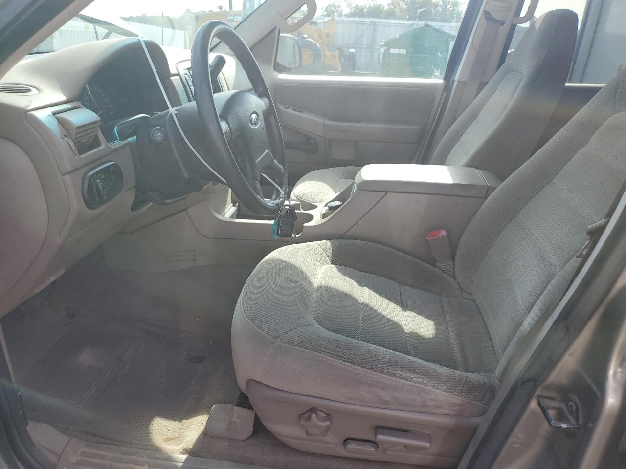 2002 Ford Explorer Xlt VIN: 1FMZU73E52ZA87867 Lot: 82479275