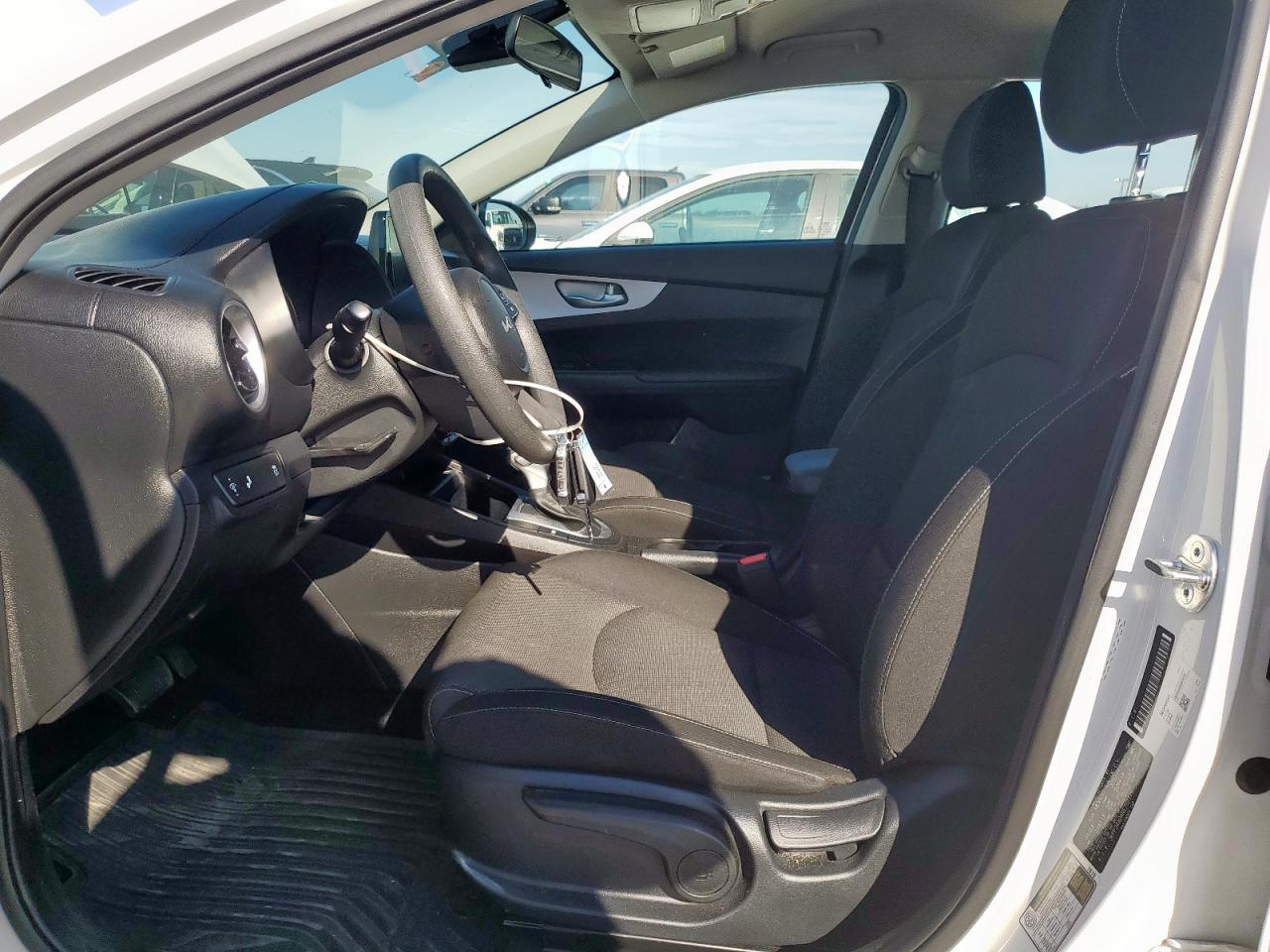 2024 Kia Forte Lx VIN: 3KPF24AD4RE702176 Lot: 85945835