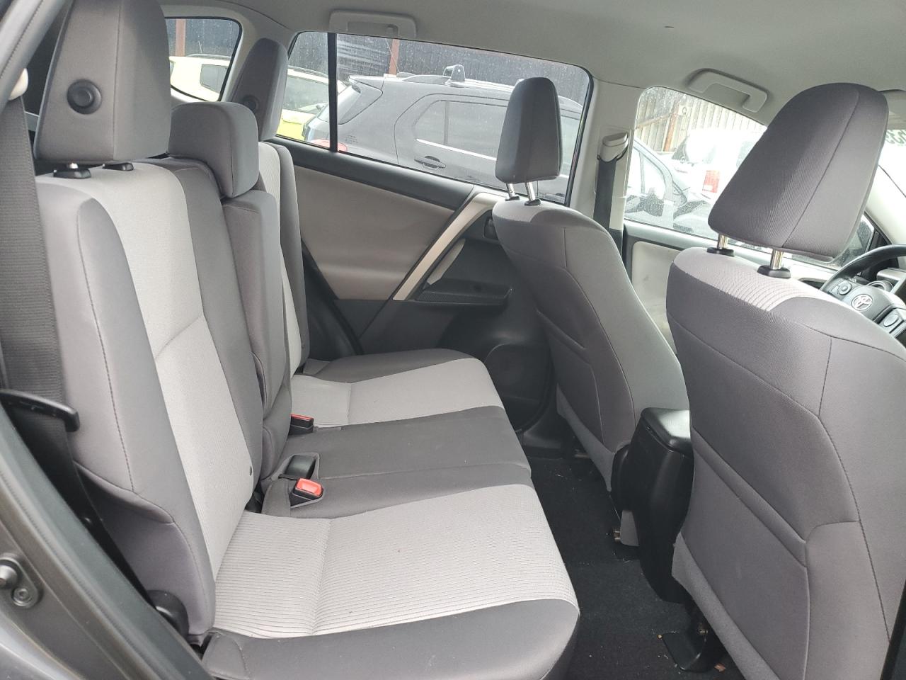 2015 Toyota Rav4 Le VIN: 2T3BFREV8FW271165 Lot: 86335395