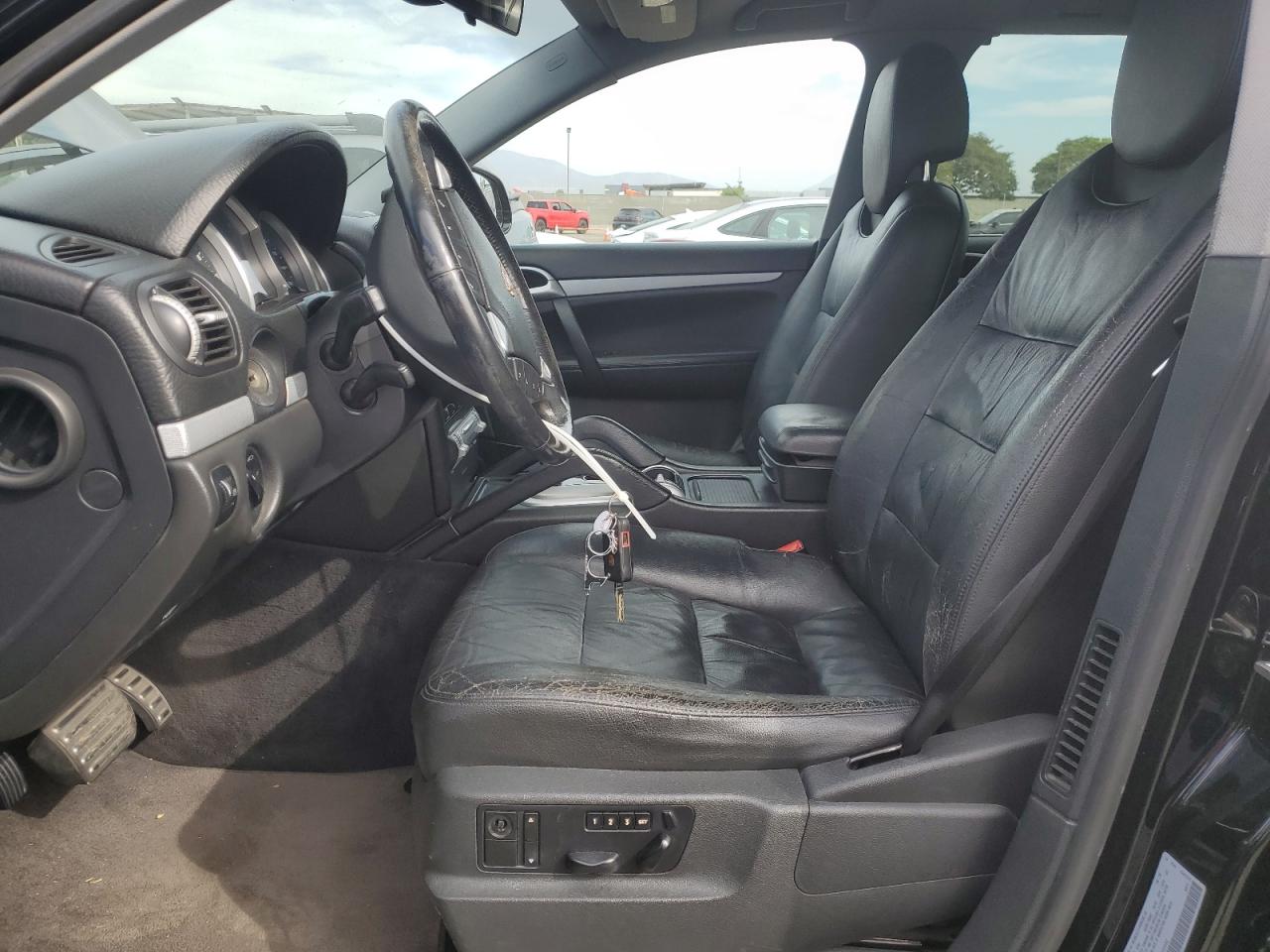 2005 Porsche Cayenne S VIN: WP1AB29P65LA60492 Lot: 90949805