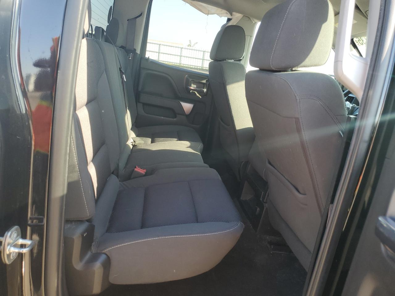 2017 Chevrolet Silverado K1500 Lt VIN: 1GCVKREC3HZ103668 Lot: 85175735