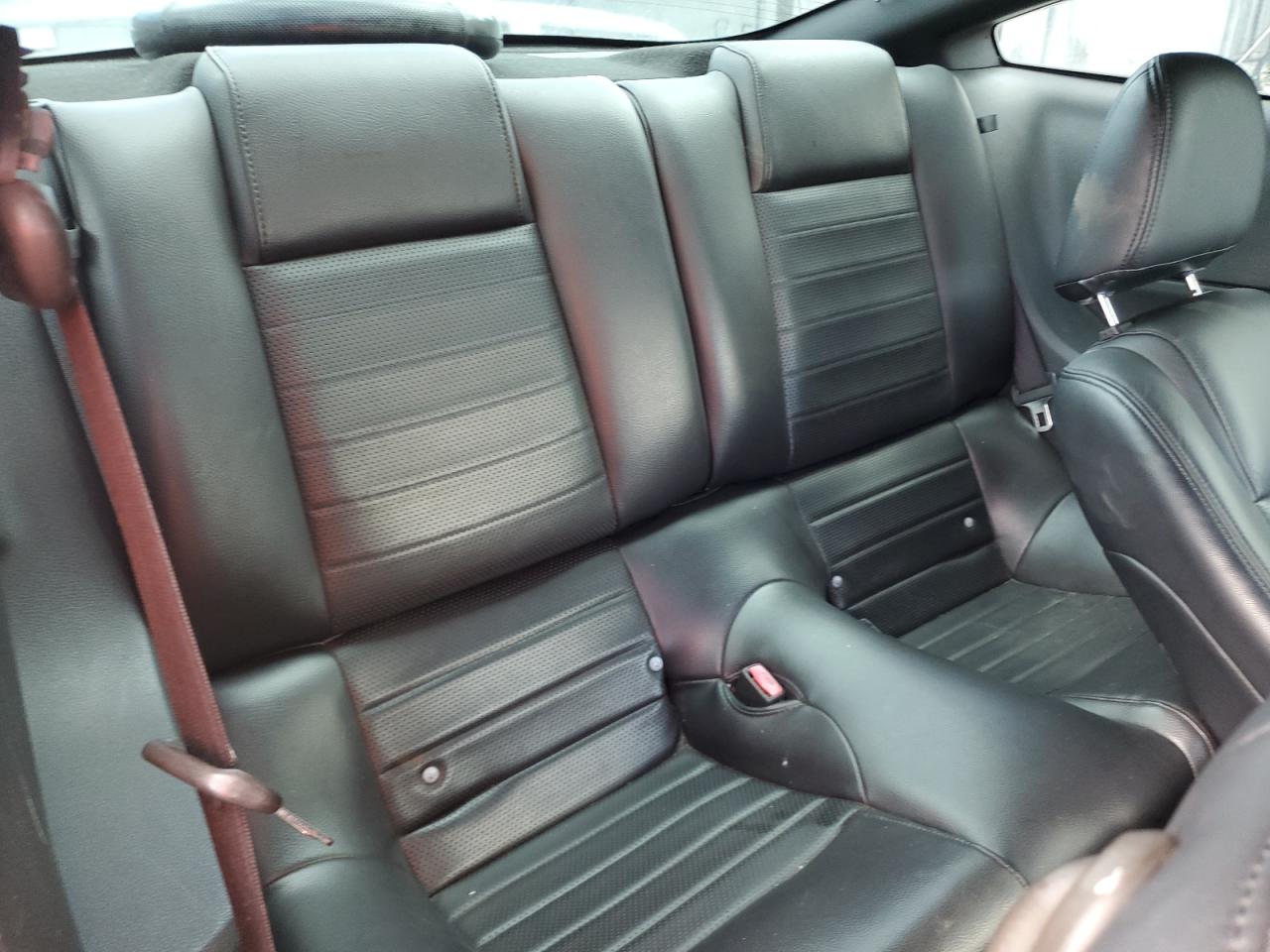 2005 Ford Mustang Gt VIN: 1ZVHT82H355129028 Lot: 84586055