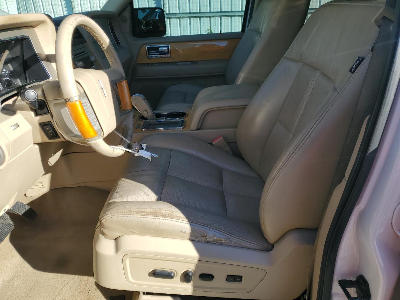 2009 Lincoln Navigator VIN: 5LMFU285X9EJ00626 Lot: 87007725