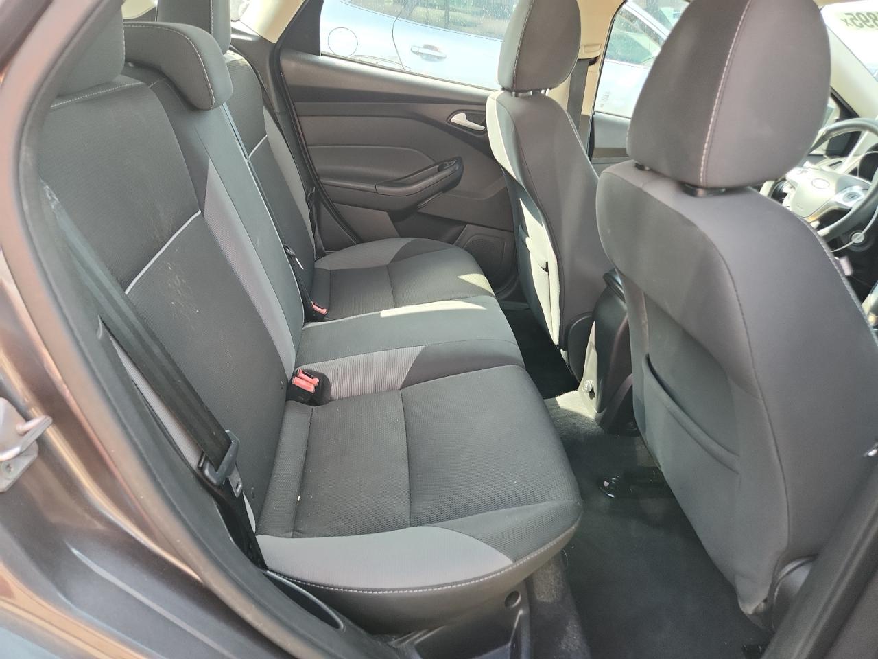 2014 Ford Focus Se VIN: 1FADP3K26EL111127 Lot: 85884895