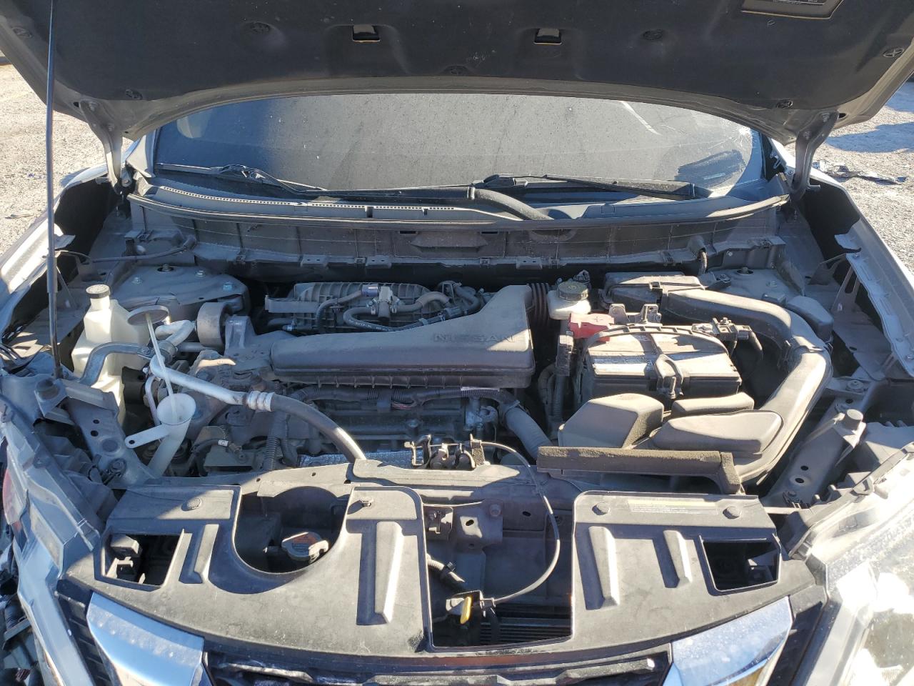 2017 Nissan Rogue S VIN: JN8AT2MT8HW137647 Lot: 85007975