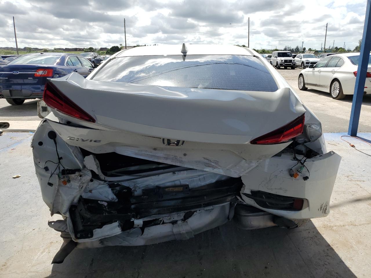 2017 Honda Civic Exl VIN: 19XFC1F72HE000922 Lot: 90602795