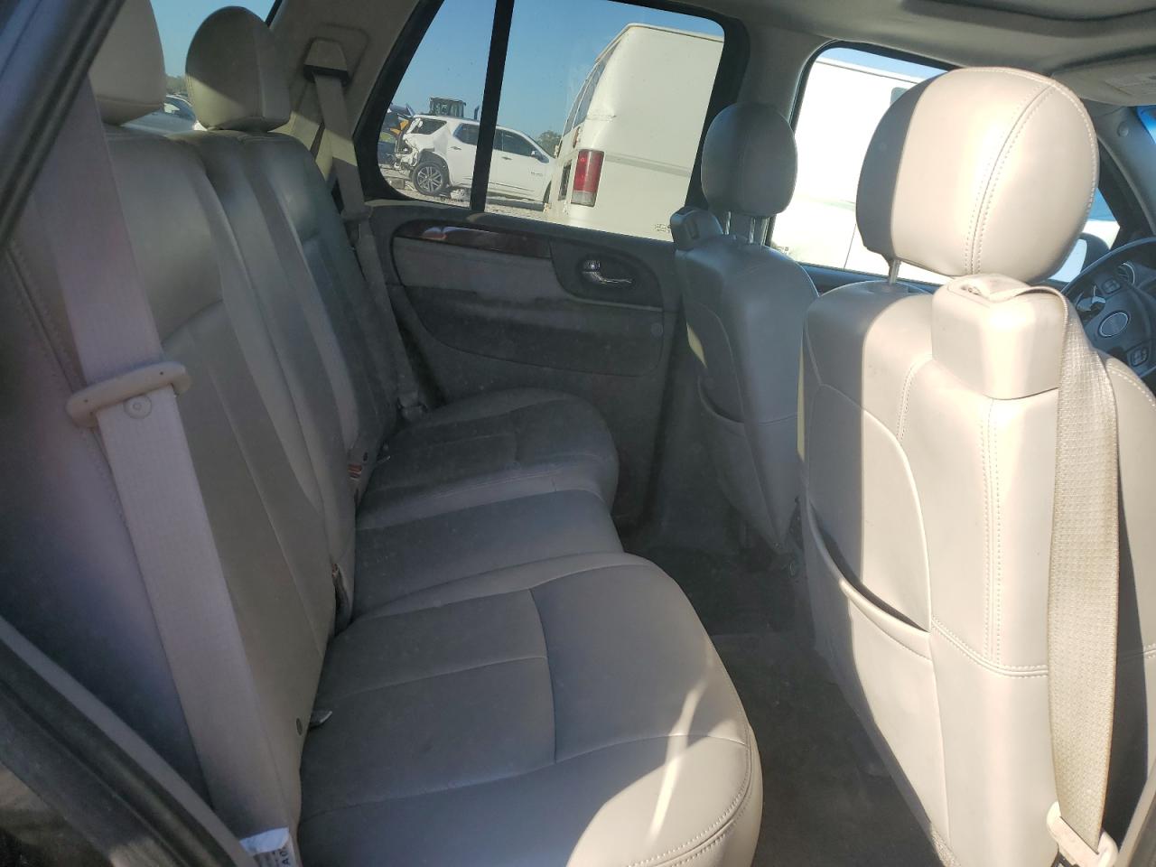 2007 GMC Envoy VIN: 1GKDT13S372261640 Lot: 81870545