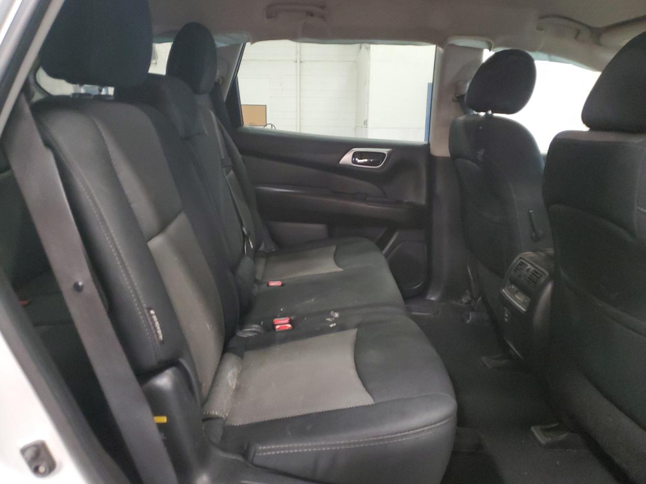 2018 Nissan Pathfinder S VIN: 5N1DR2MN6JC634109 Lot: 82381825