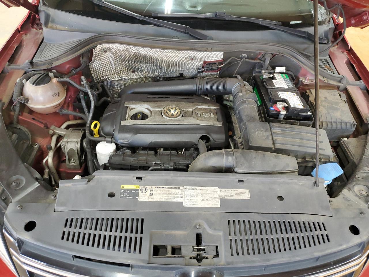 2016 Volkswagen Tiguan S VIN: WVGAV7AXXGW044858 Lot: 83878325