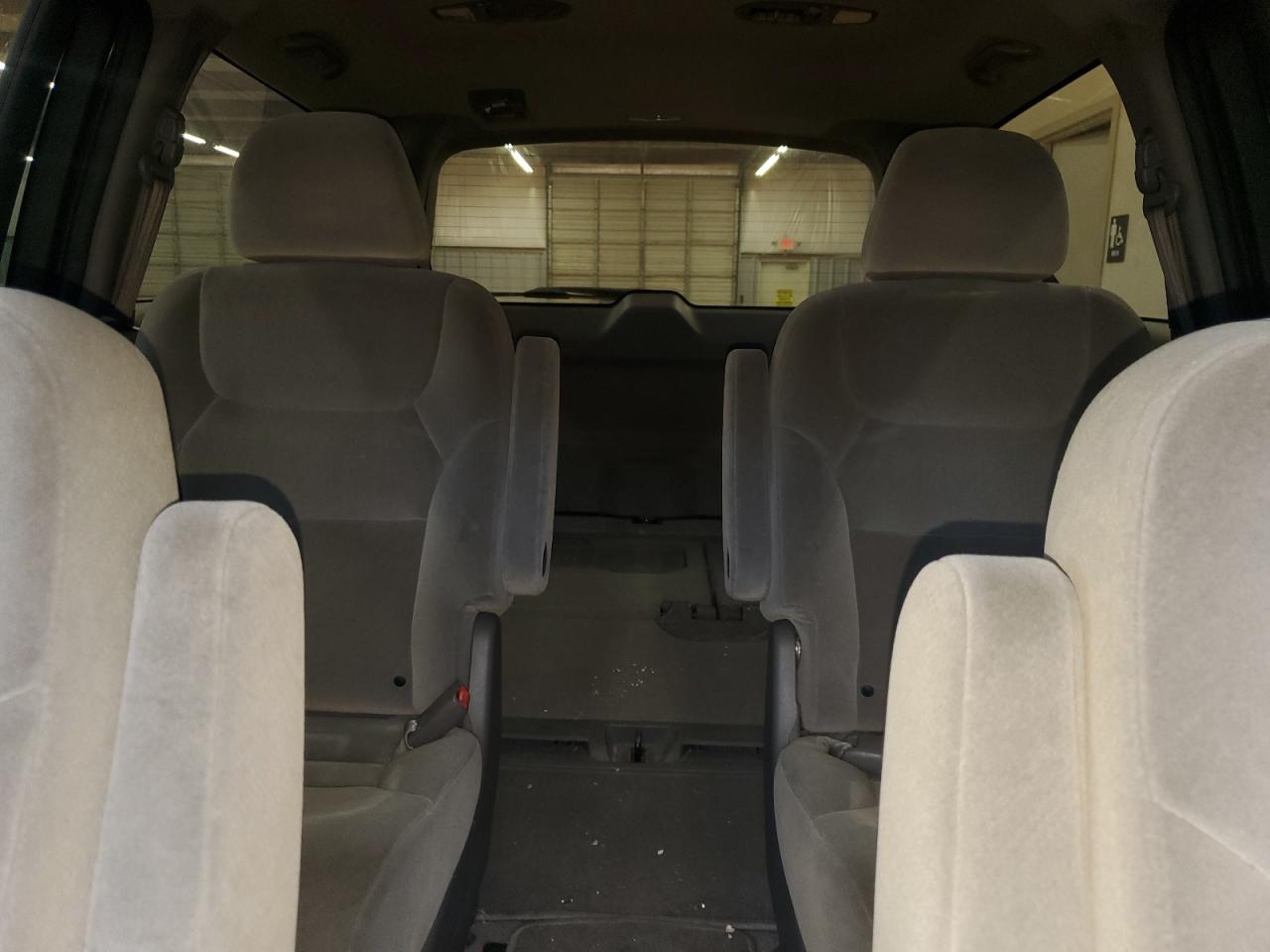 2009 Honda Odyssey Lx VIN: 5FNRL38219B055819 Lot: 71858535