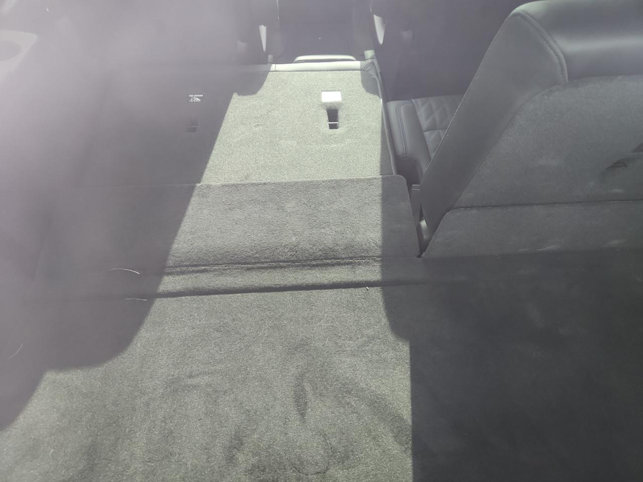 2025 Cadillac Escalade Iq Sport-1 VIN: 1GYTEEKL2SU107687 Lot: 86824175