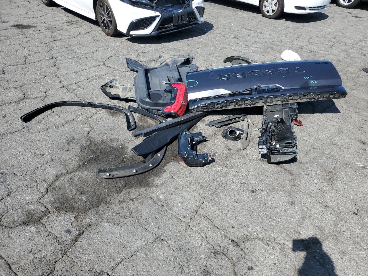 2024 Toyota Tundra Crewmax Limited VIN: 5TFWA5DB1RX184515 Lot: 81889015