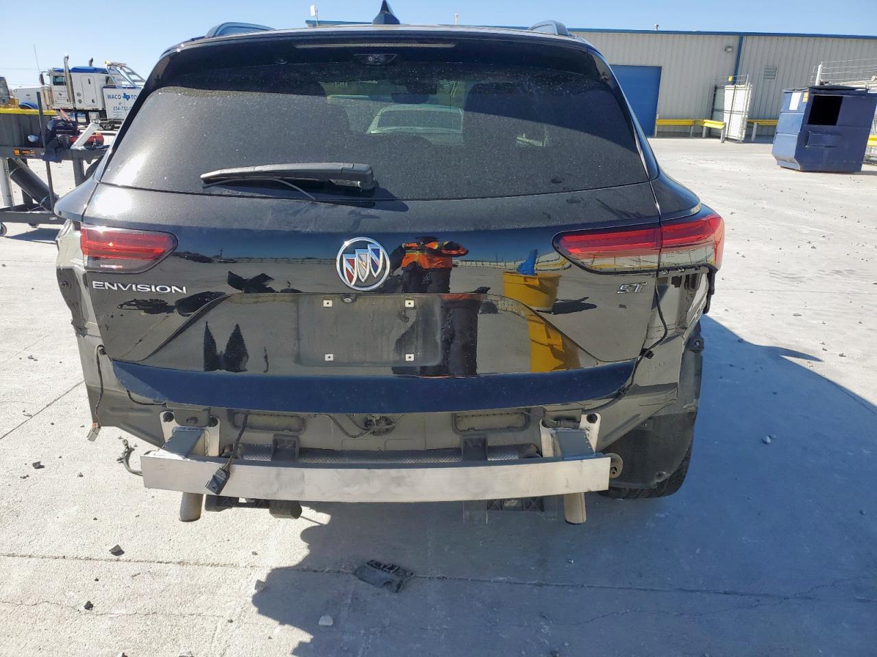 2022 Buick Envision Essence VIN: LRBFZNR48ND121702 Lot: 90302915