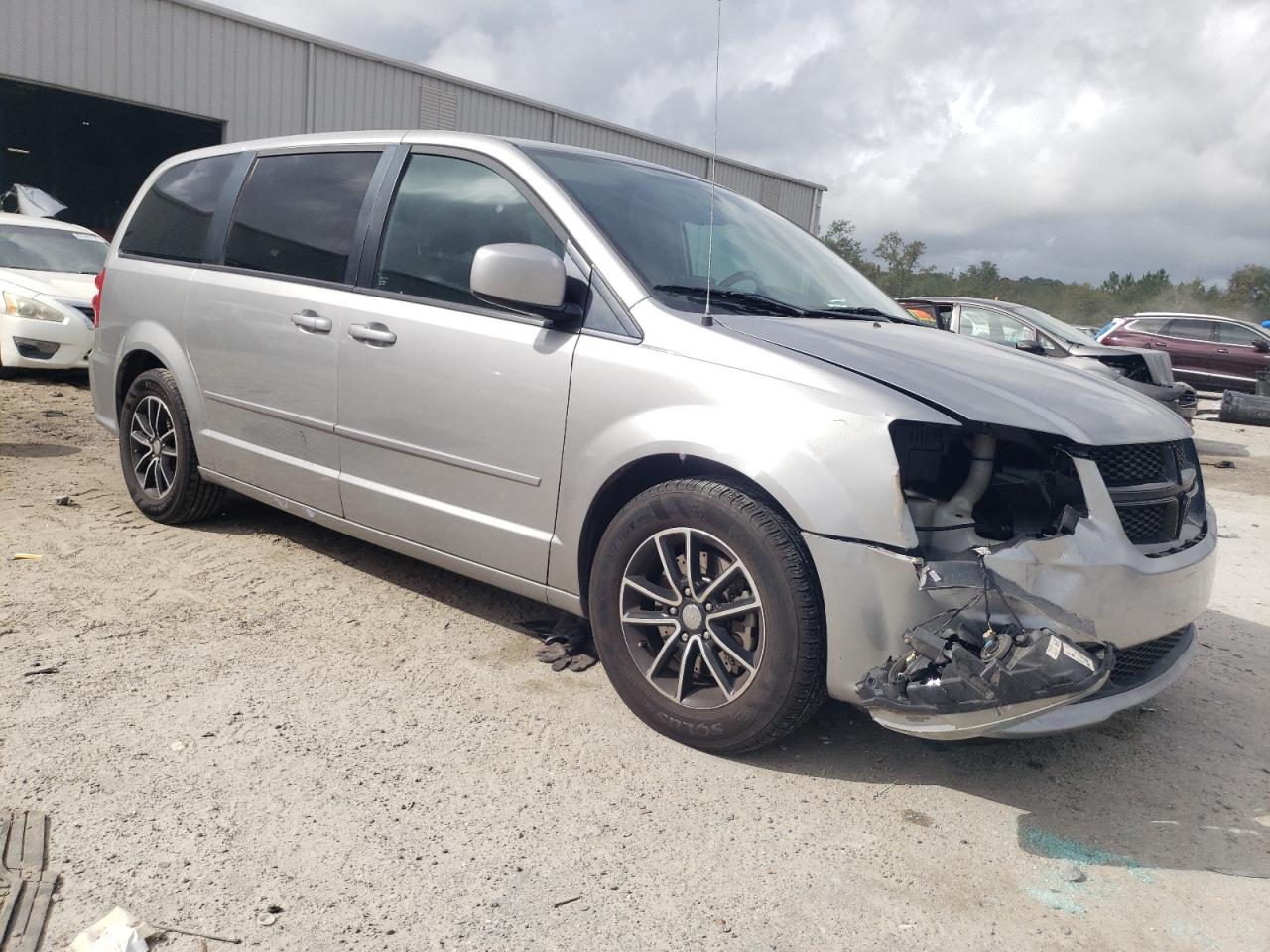 2015 Dodge Grand Caravan Se VIN: 2C4RDGBG2FR737777 Lot: 82349275