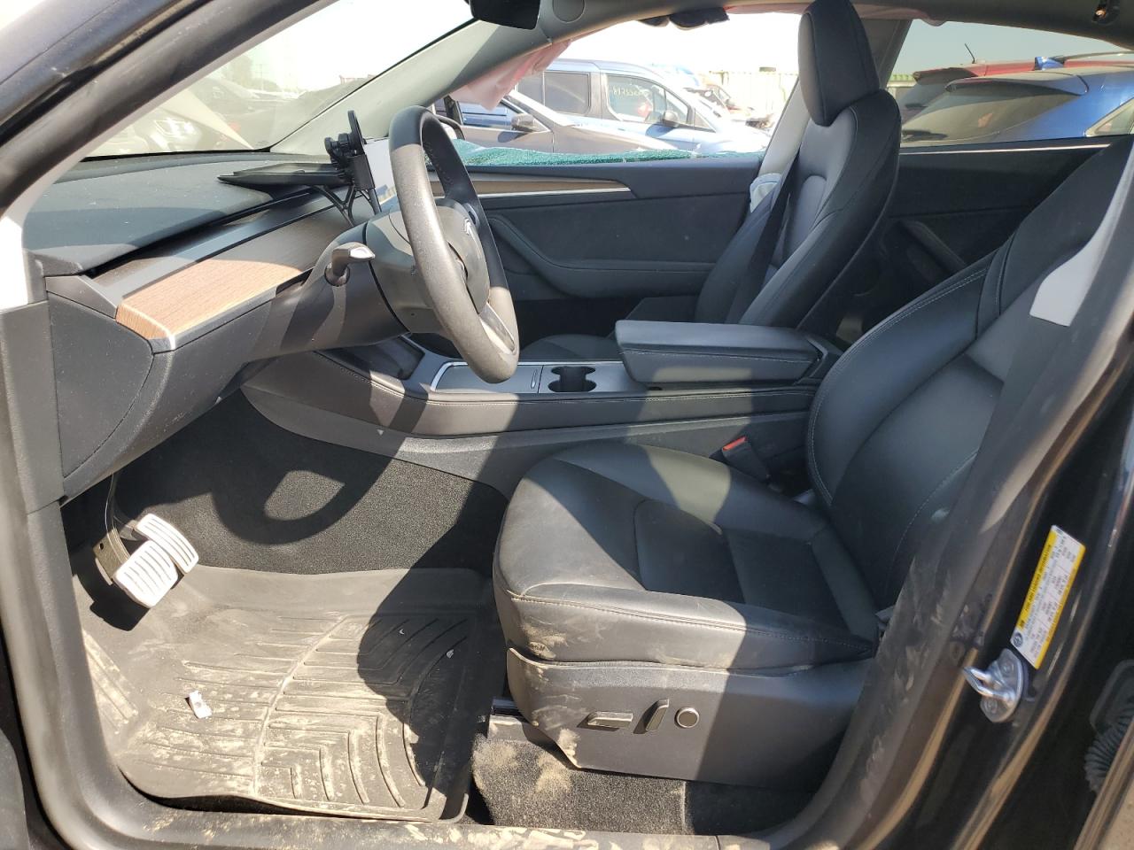 2025 Tesla Model Y VIN: 7SAYGDEF8SF312075 Lot: 86266475