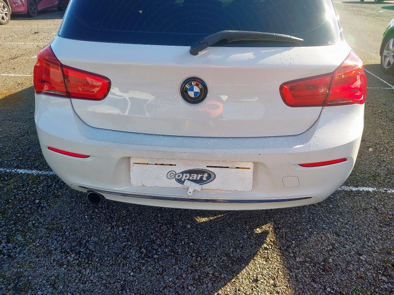 2019 BMW 118D SPORT 