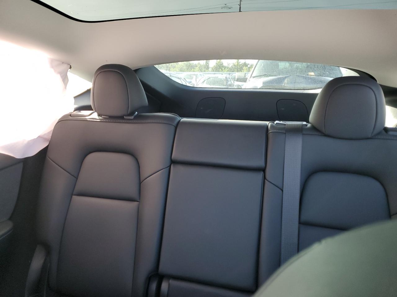 2023 Tesla Model Y VIN: 7SAYGDEEXPA083734 Lot: 82192275