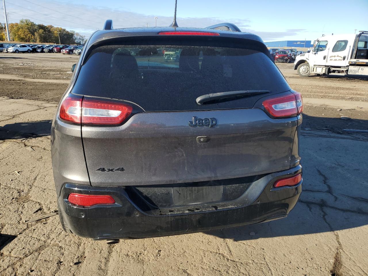 2018 Jeep Cherokee Latitude VIN: 1C4PJMCB6JD598928 Lot: 89634325