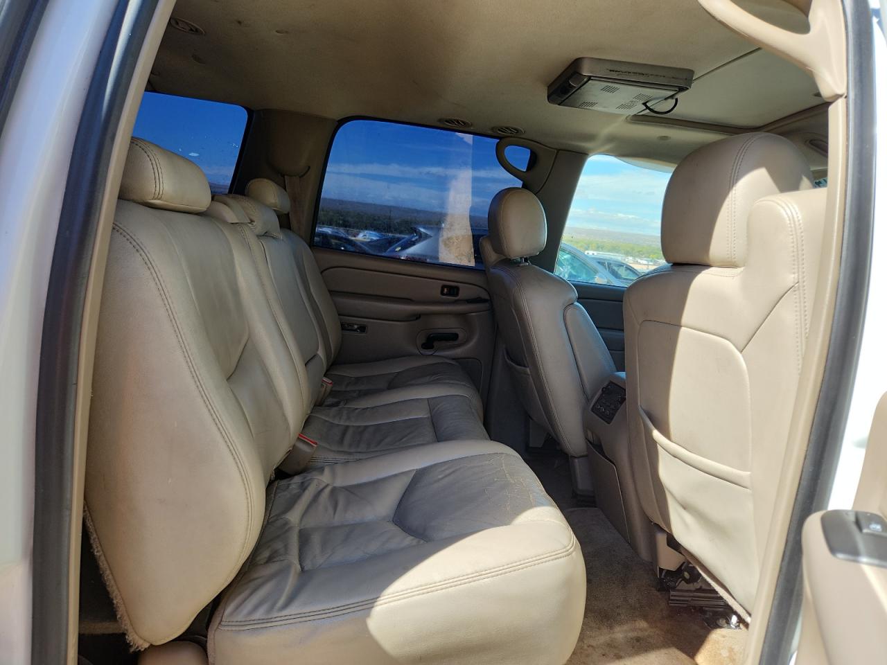 2005 GMC Yukon Xl C1500 VIN: 1GKEC16Z05J188128 Lot: 89737455