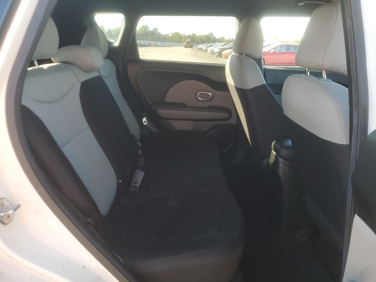 2018 Kia Soul VIN: KNDJN2A20J7605808 Lot: 86152685