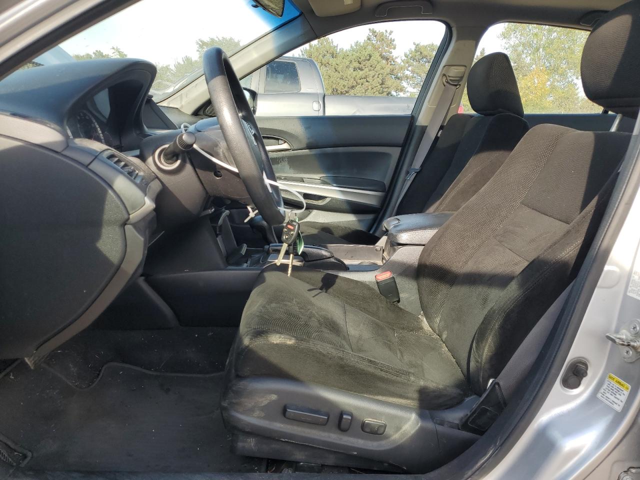 2010 Honda Accord Ex VIN: 1HGCP2F75AA083964 Lot: 84819205