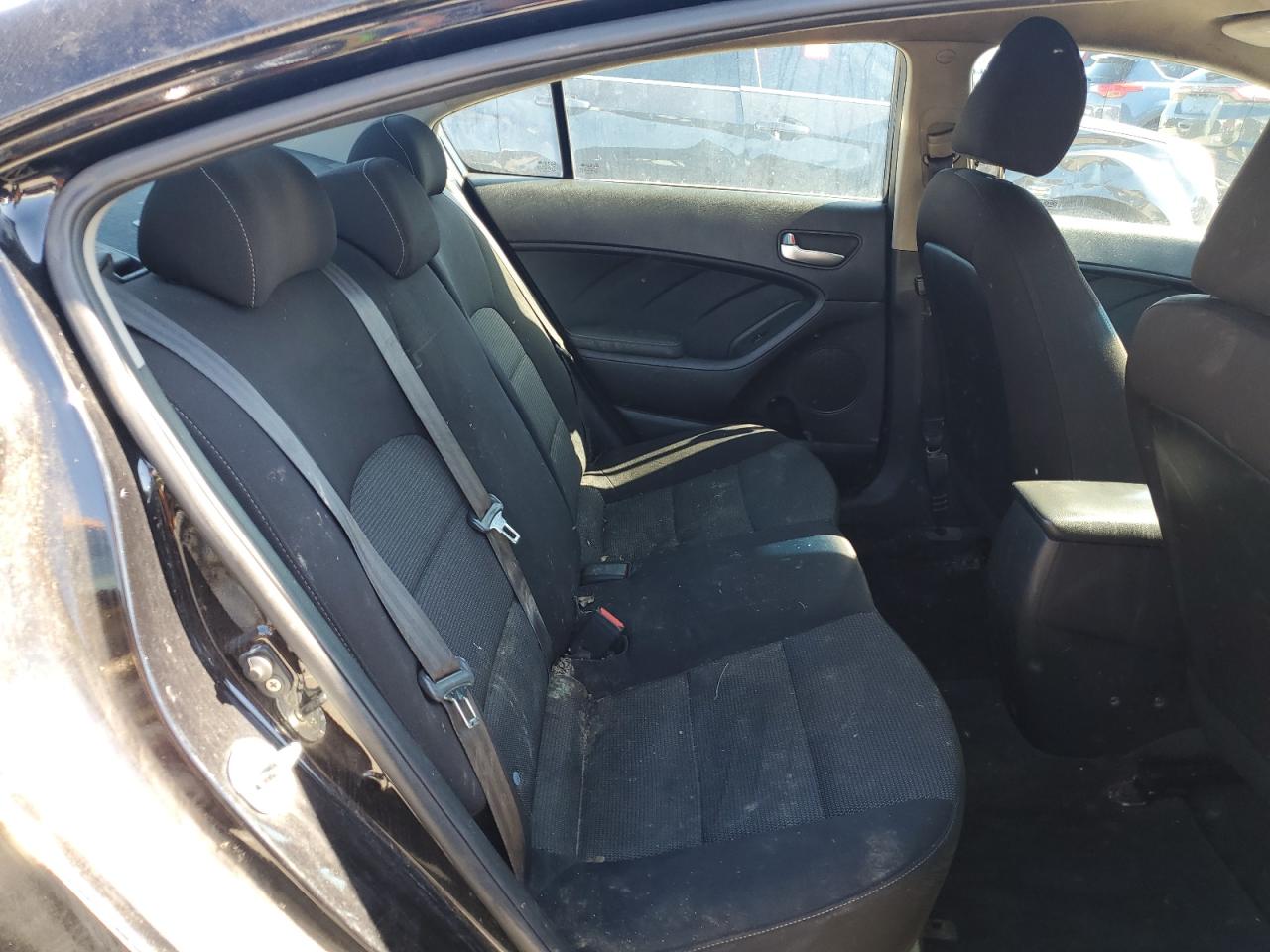 2018 Kia Forte Lx VIN: 3KPFK4A78JE166556 Lot: 85946815