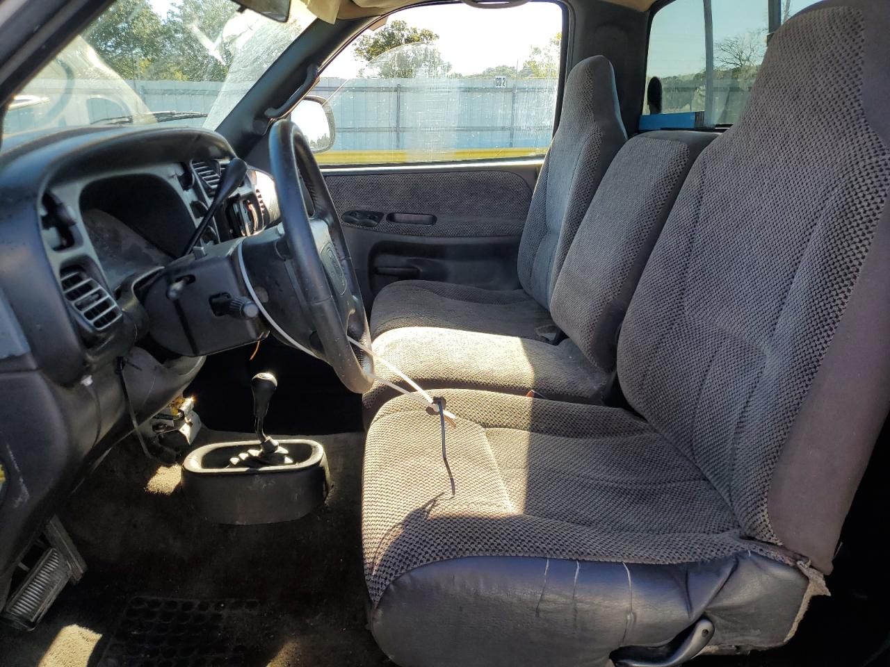 1998 Dodge Ram 1500 VIN: 1B7HF16YXWS664775 Lot: 93823855