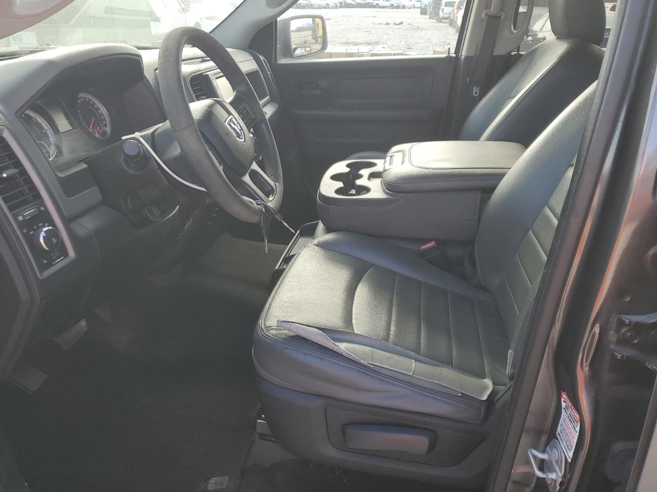 2017 Ram 1500 St VIN: 1C6RR7KT5HS824290 Lot: 84465175