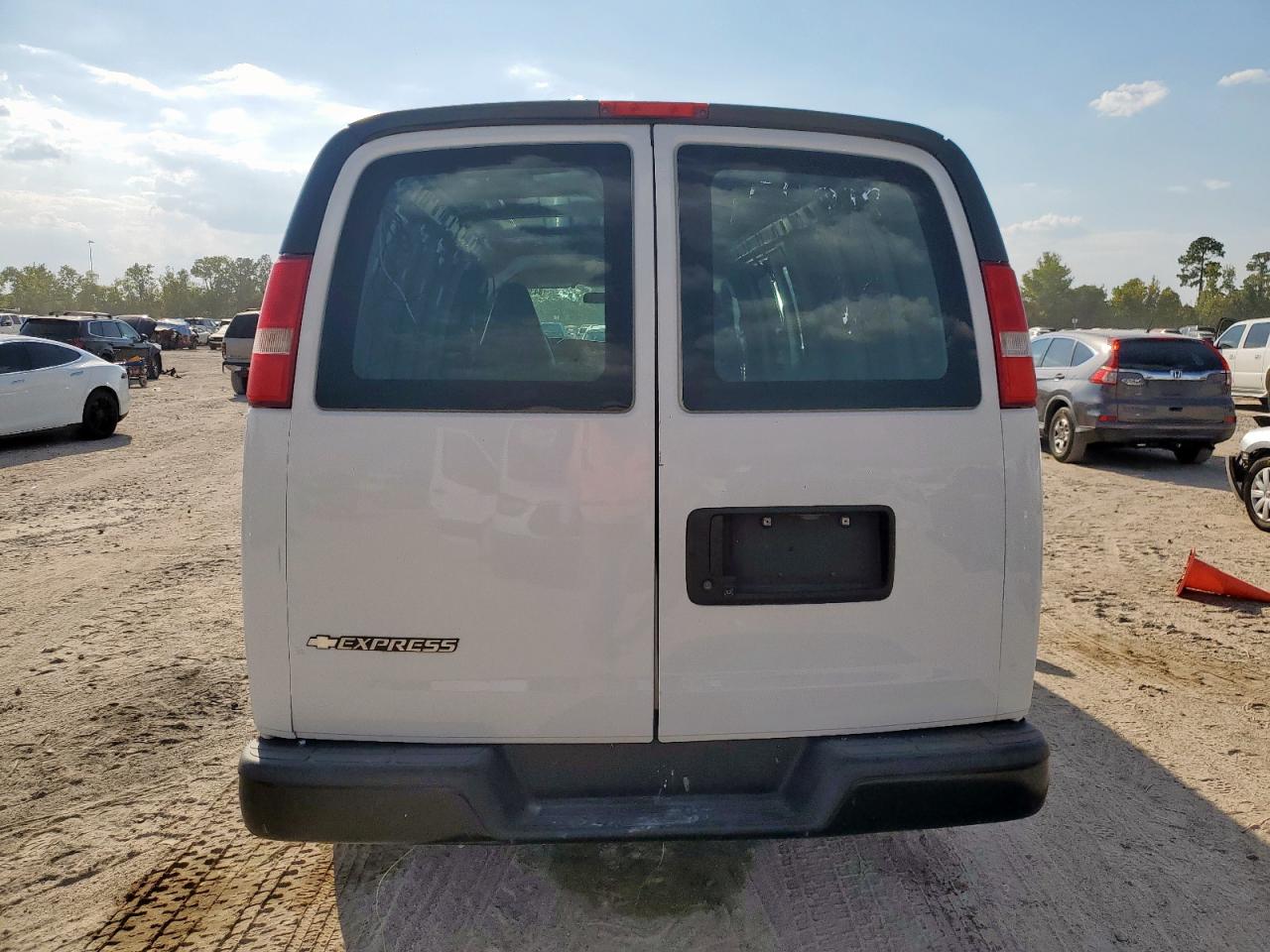 2019 Chevrolet Express G3500 VIN: 1GCZGHFG9K1221096 Lot: 84300495