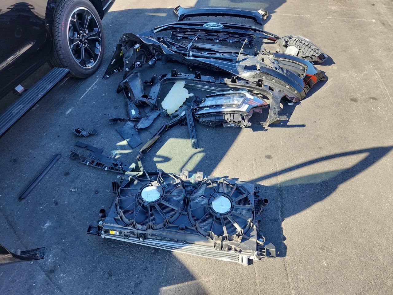 2024 Ford Expedition Max Limited VIN: 1FMJK2A89REA76052 Lot: 84904655