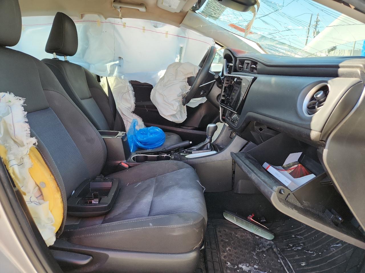 2017 Toyota Corolla L VIN: 2T1BURHE3HC824268 Lot: 81972465