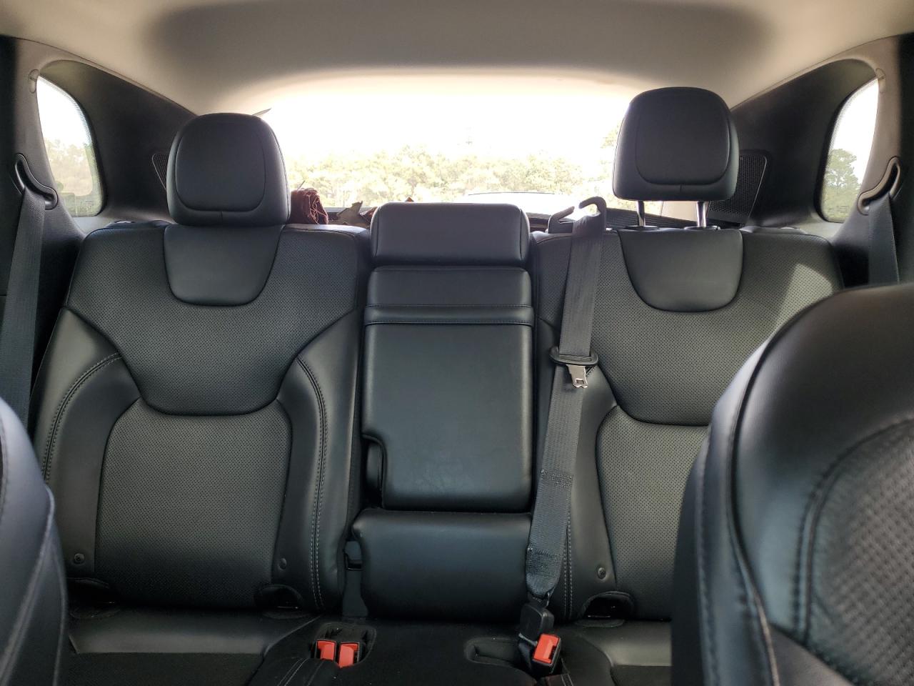 2019 Jeep Cherokee Limited VIN: 1C4PJMDX4KD304180 Lot: 85292975