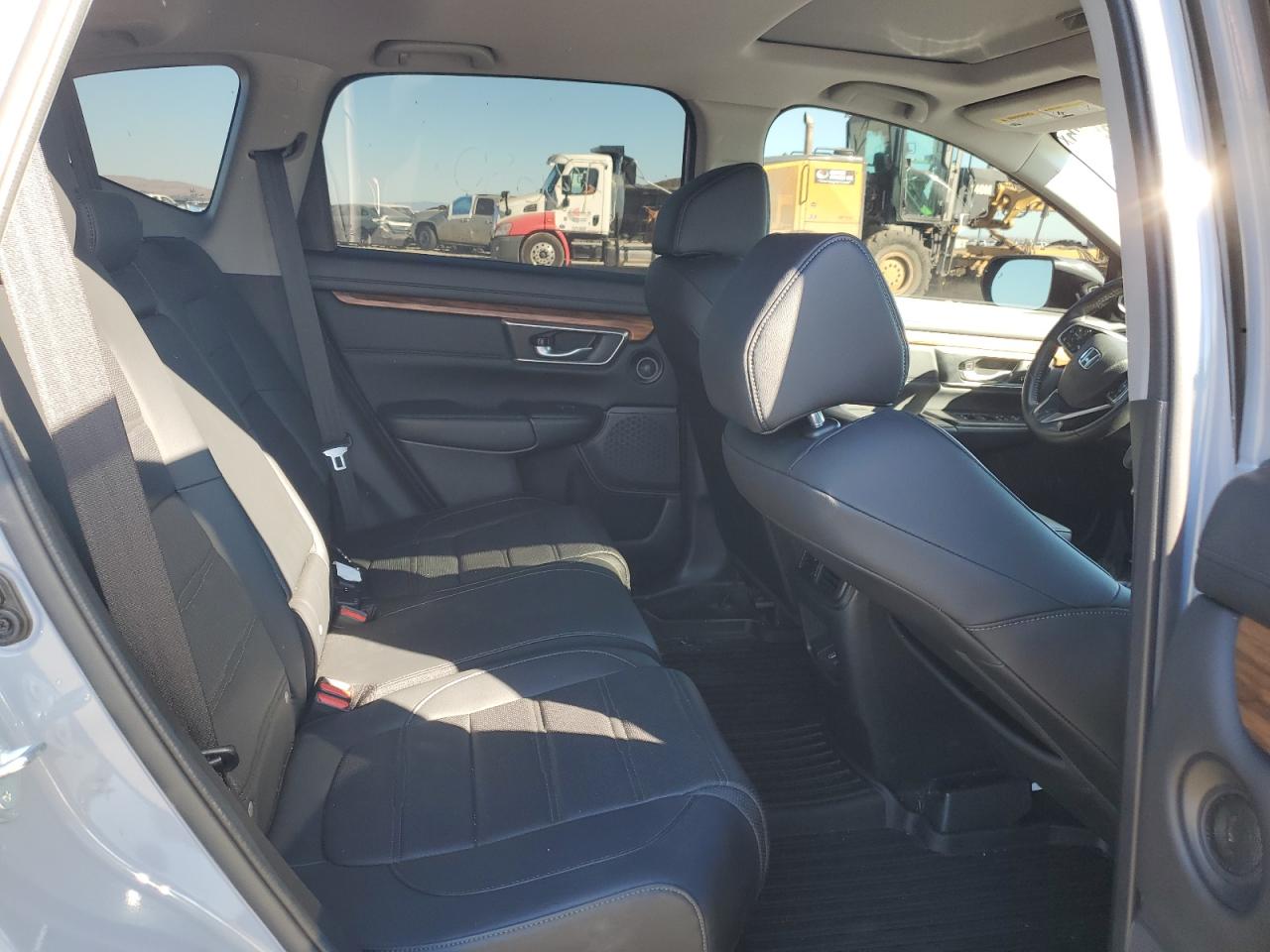 2022 Honda Cr-V Exl VIN: 2HKRW2H83NH656537 Lot: 82615985