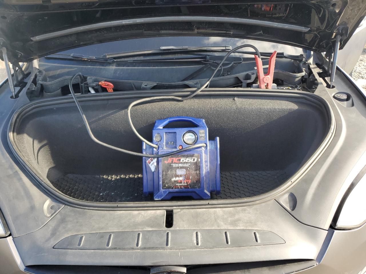 2018 Tesla Model X VIN: 5YJXCDE27JF089561 Lot: 90622115