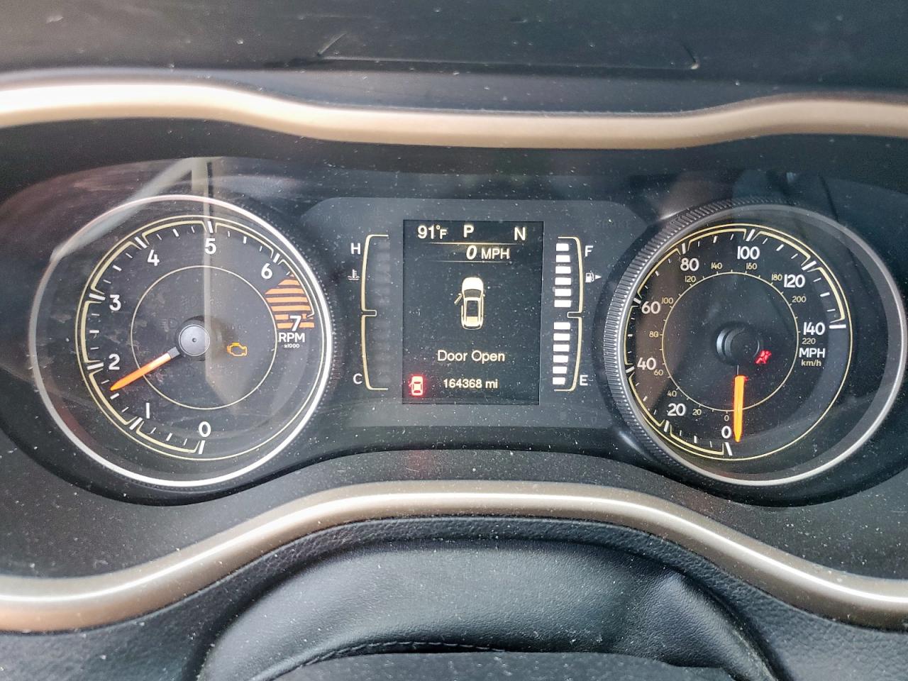 2018 Jeep Cherokee Latitude VIN: 1C4PJLCB3JD537238 Lot: 82436455