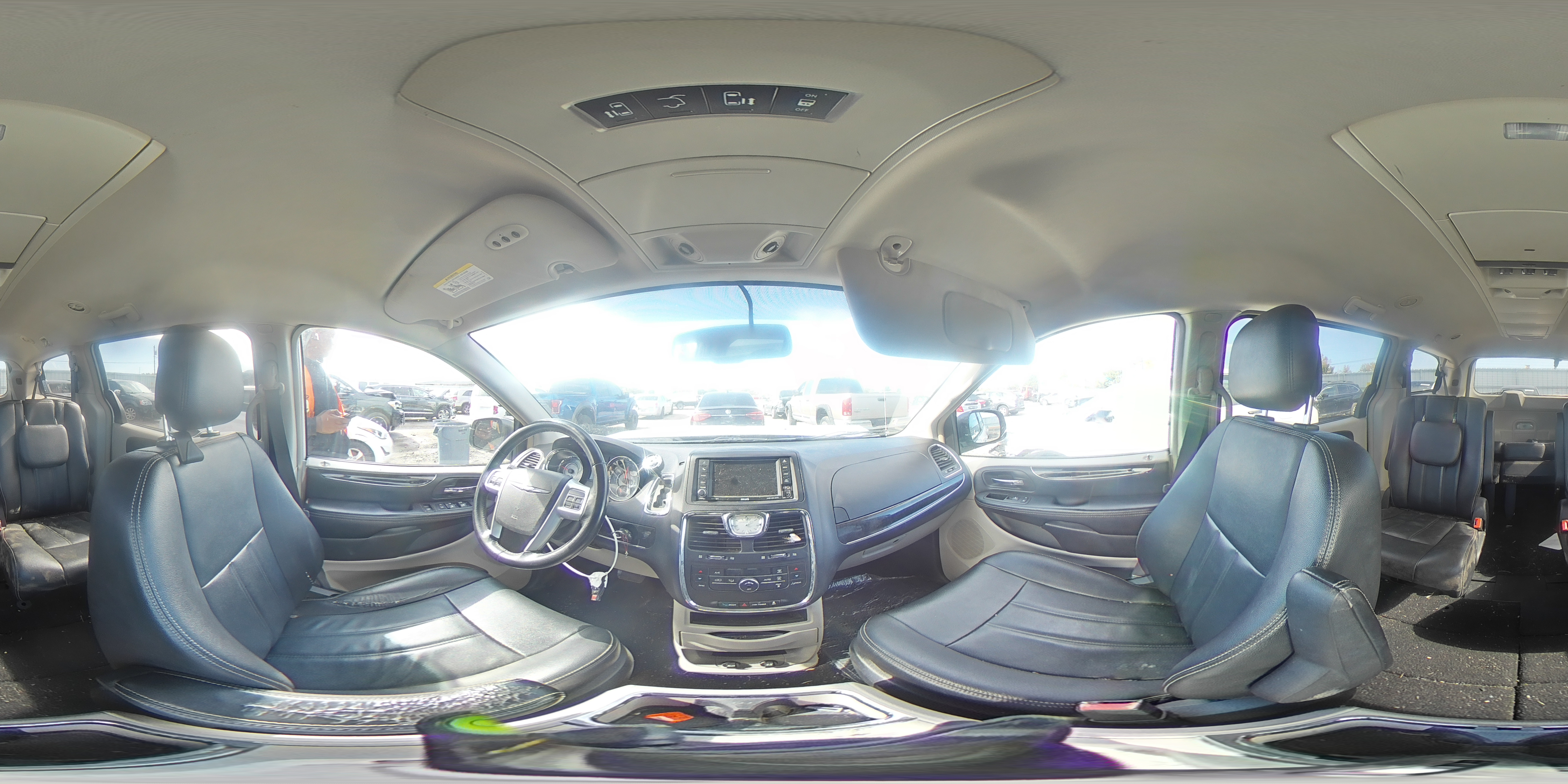 2016 Chrysler Town & Country Touring VIN: 2C4RC1BG3GR291110 Lot: 82487465