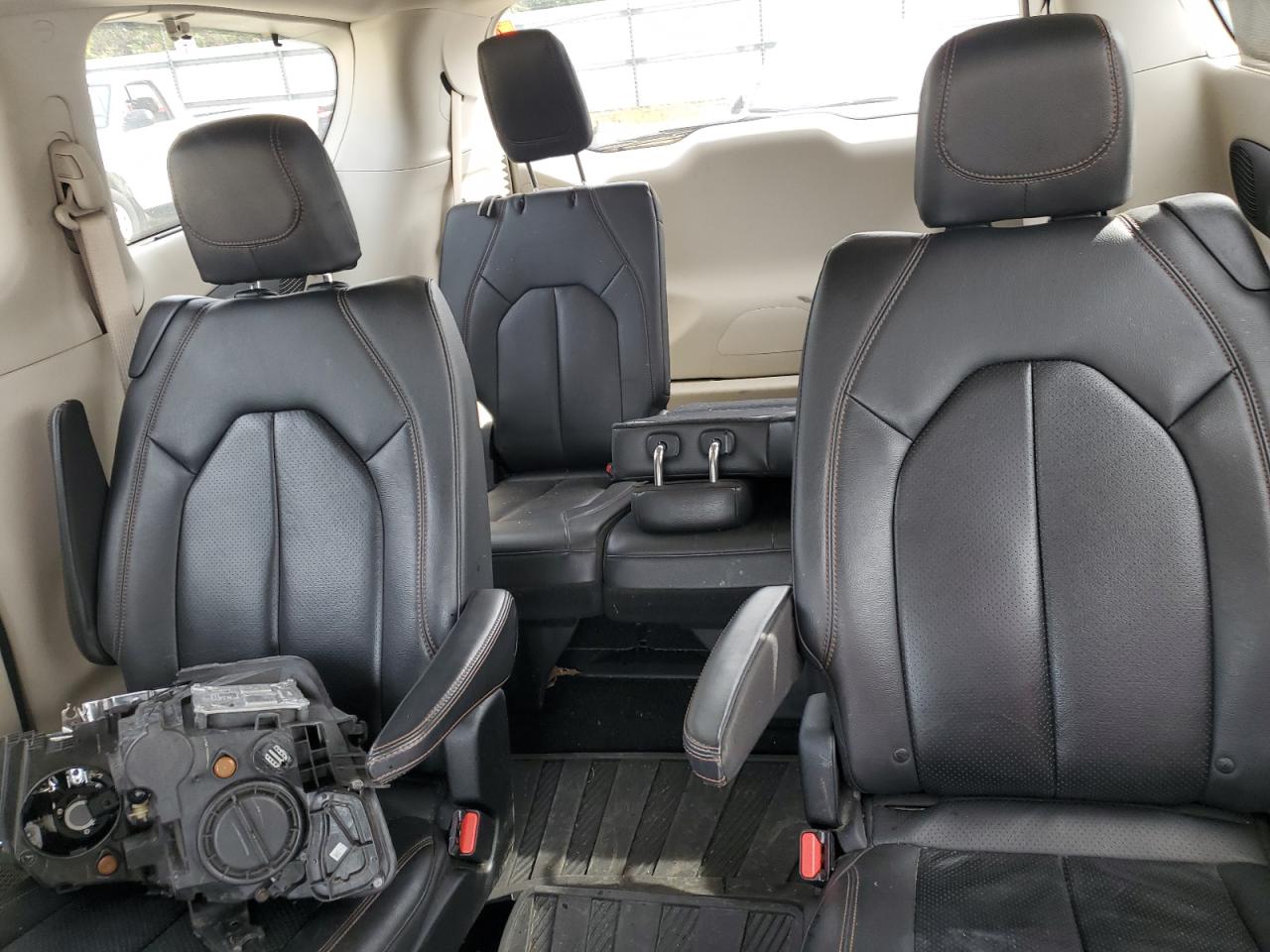 2017 Chrysler Pacifica Touring L Plus VIN: 2C4RC1EG3HR585698 Lot: 85917735