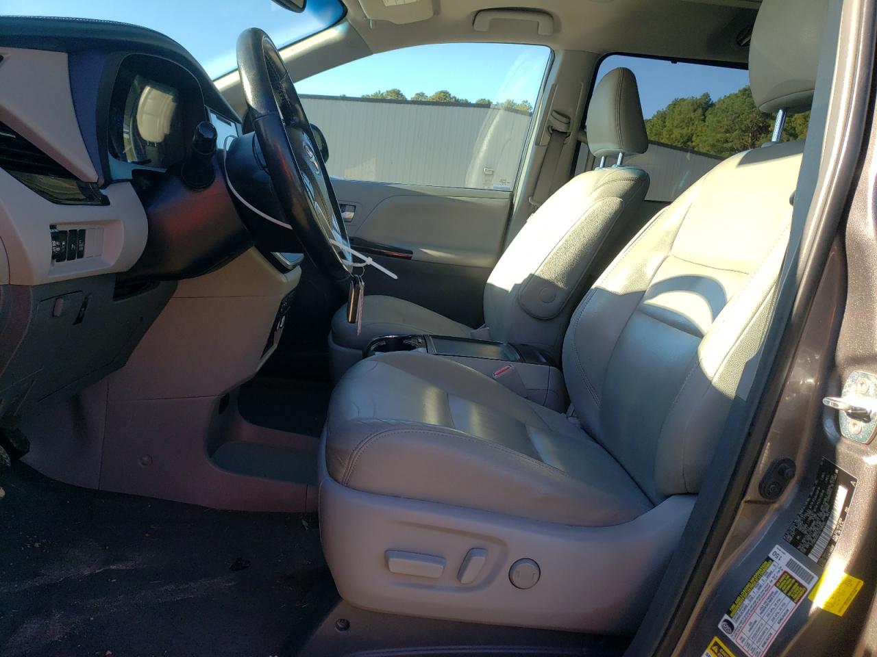 2016 Toyota Sienna Xle VIN: 5TDDK3DC7GS138000 Lot: 86482985