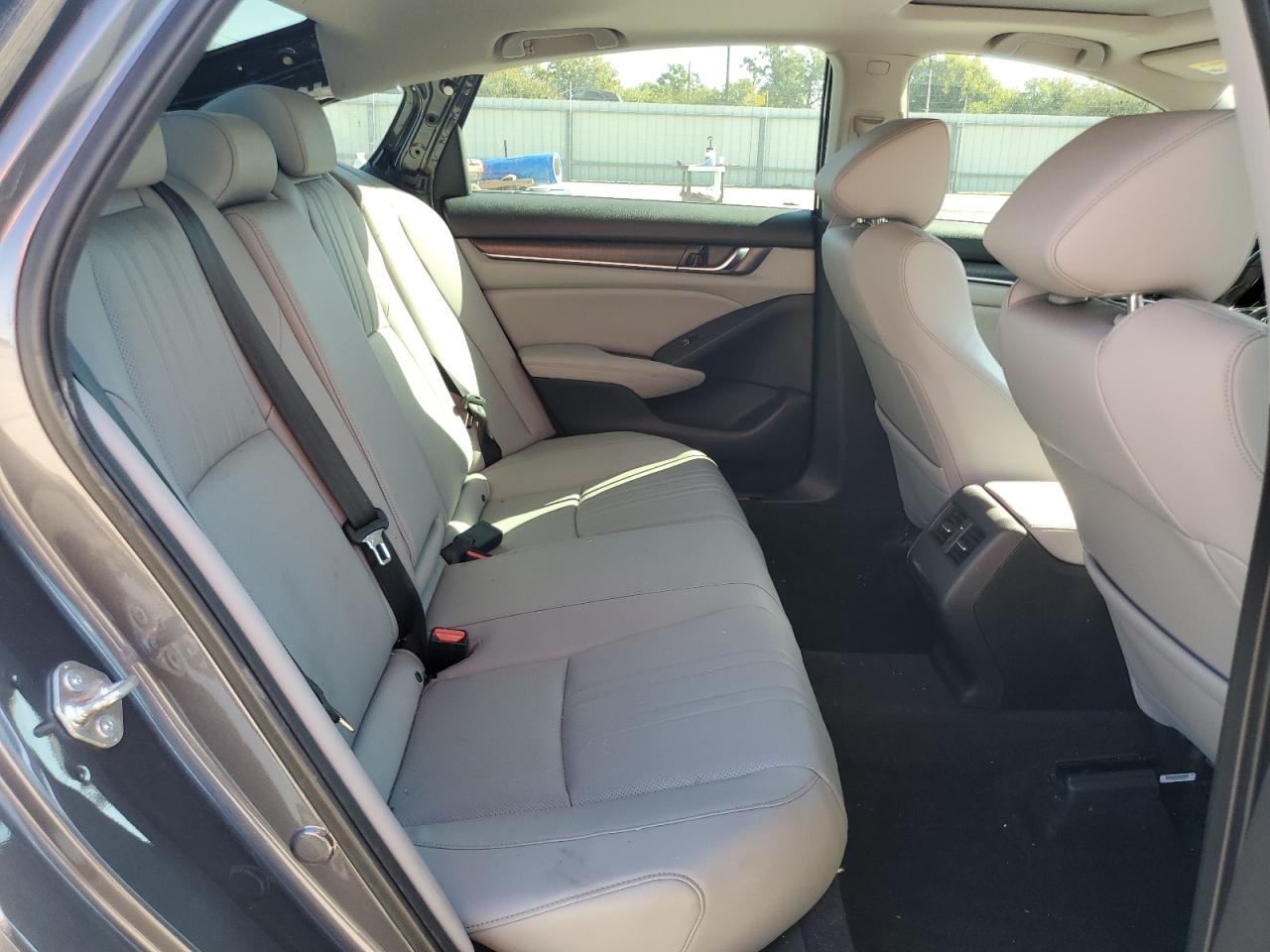 2018 Honda Accord Exl VIN: 1HGCV1F55JA062305 Lot: 82506305