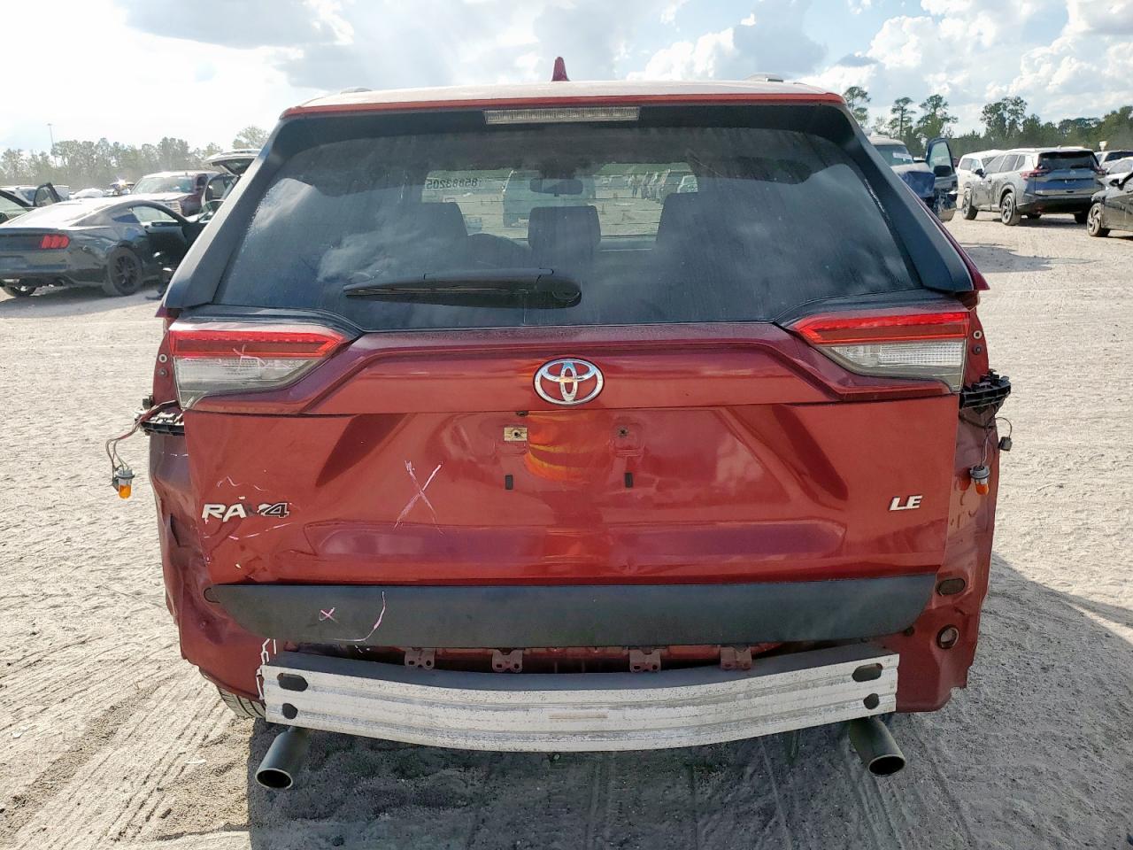 2019 Toyota Rav4 Le VIN: JTMH1RFVXKJ003928 Lot: 85883205